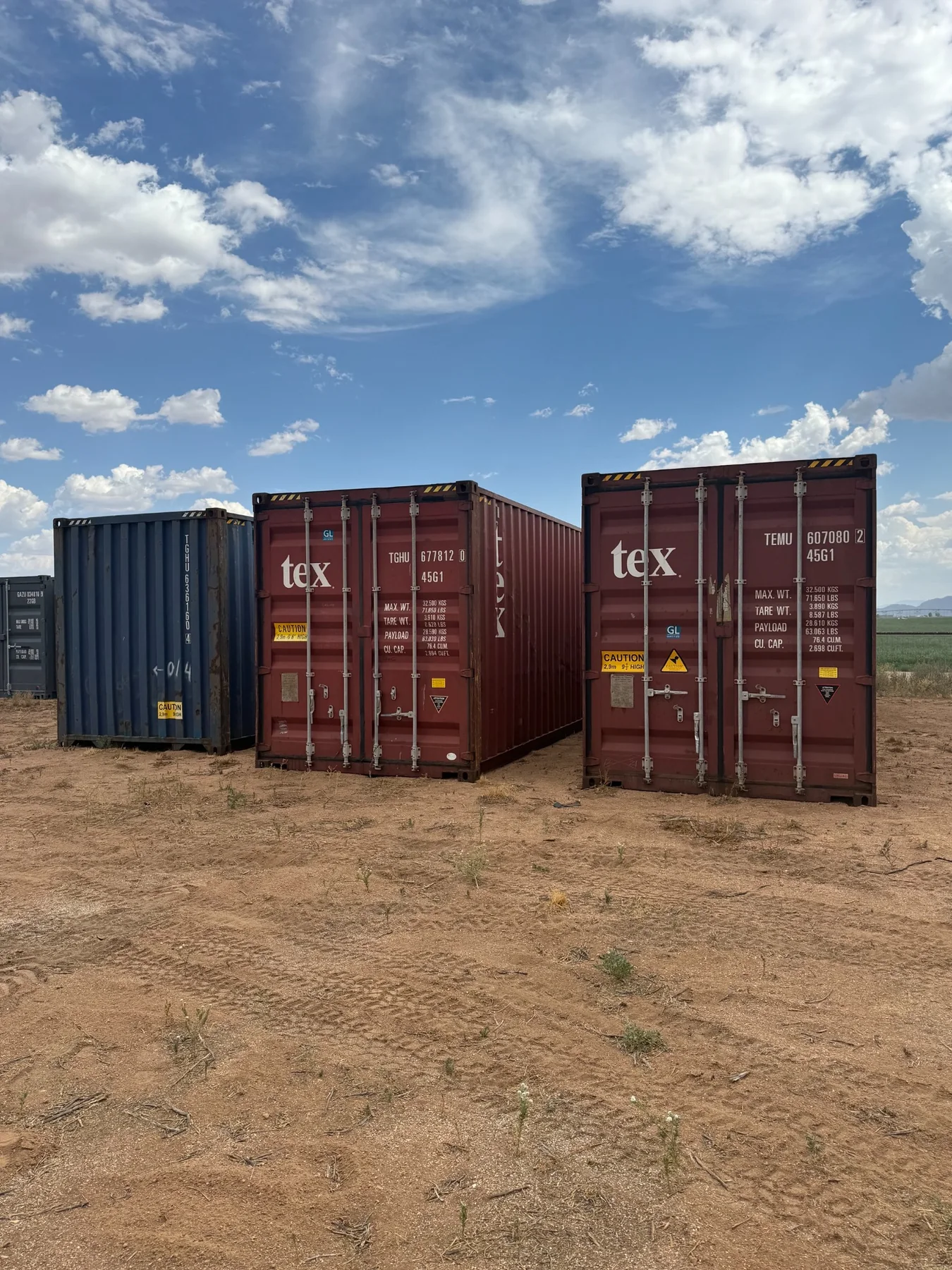 40' High Cube Cargo-Worthy Containers photo